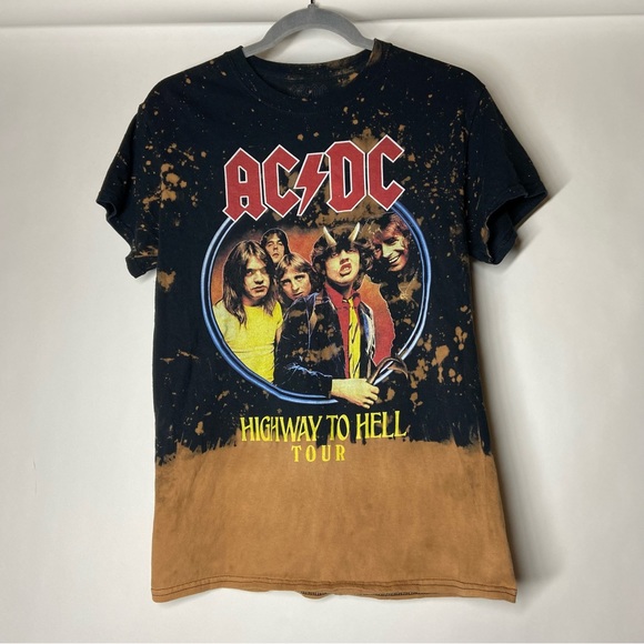 AC/DC Small Distressed Logo Rock Band Short Sleeve Crew Neck Tour Top T Shirt - Picture 2 of 6